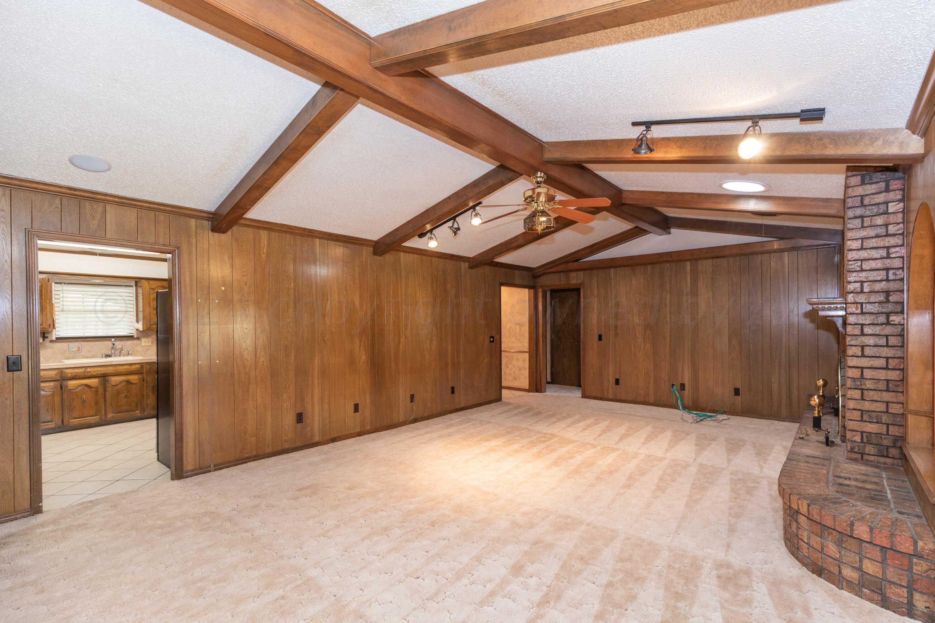 5809 Stone Drive Amarillo, TX 79109 - Photo 6 of 47 a view of an empty room