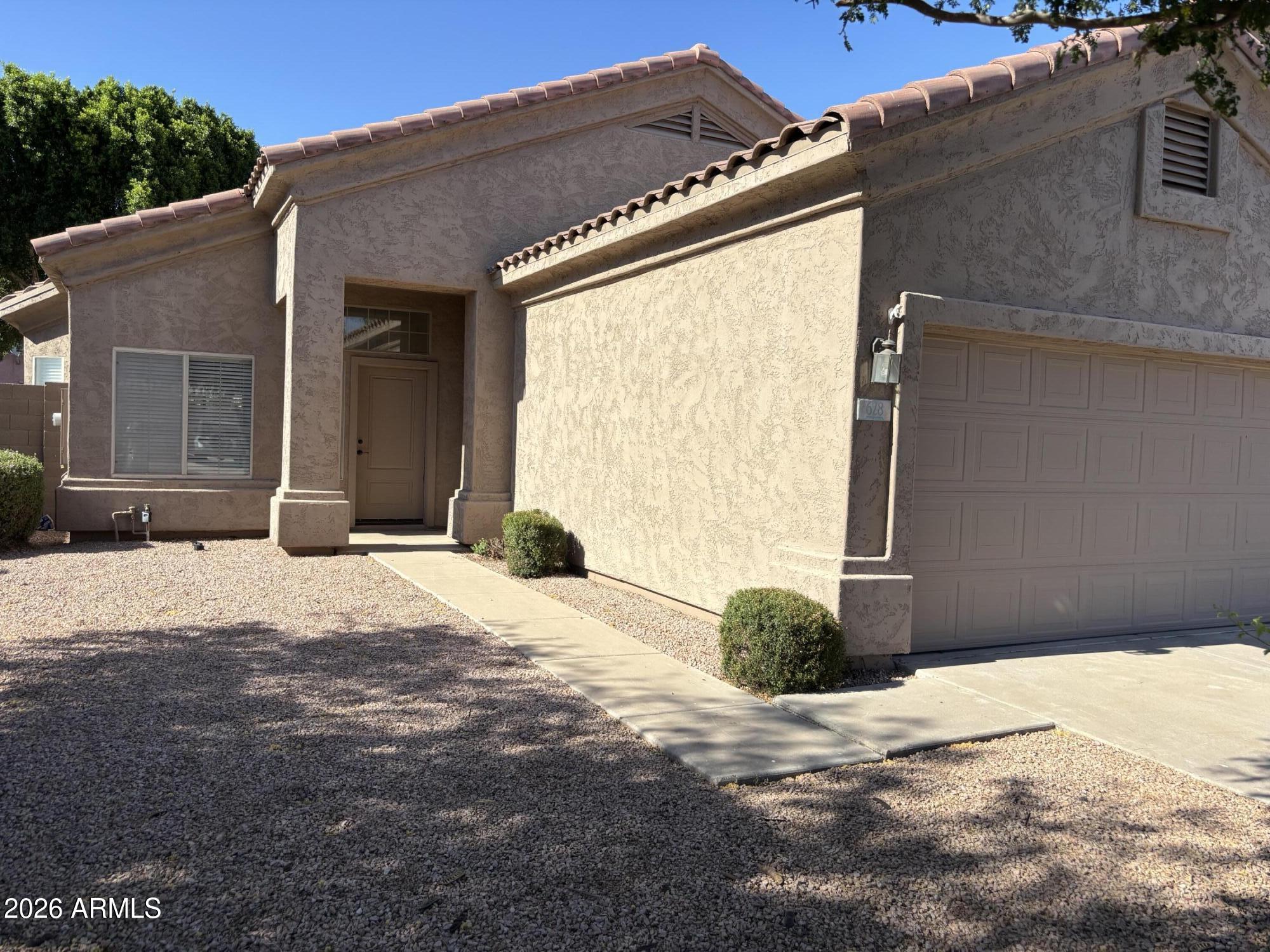 628 East Ranch Road Gilbert, AZ 85296 - Photo 2 of 18