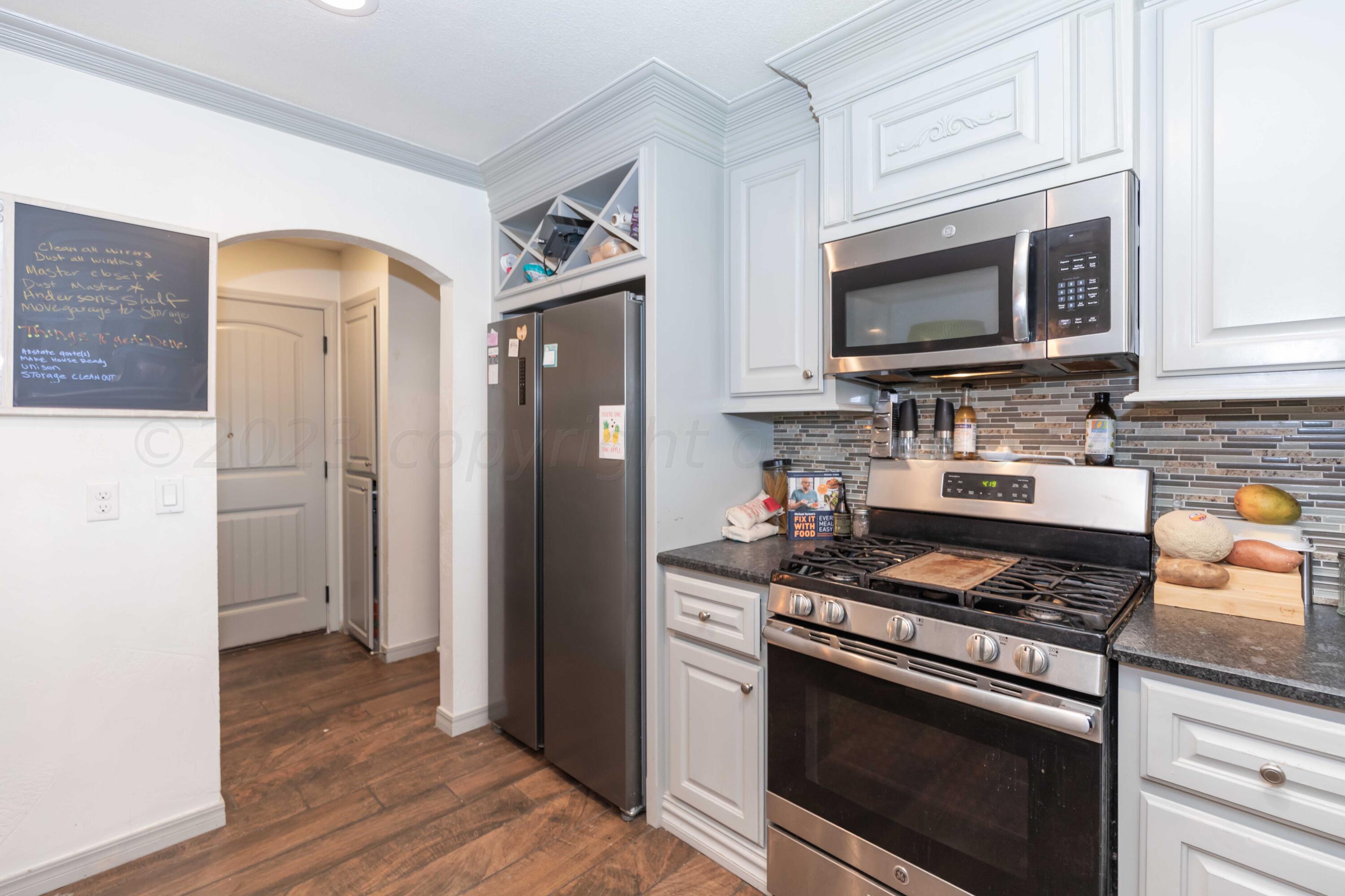 5107 Shield Drive Amarillo, TX 79110 - Photo 16 of 40 KITCHEN VIEW 4