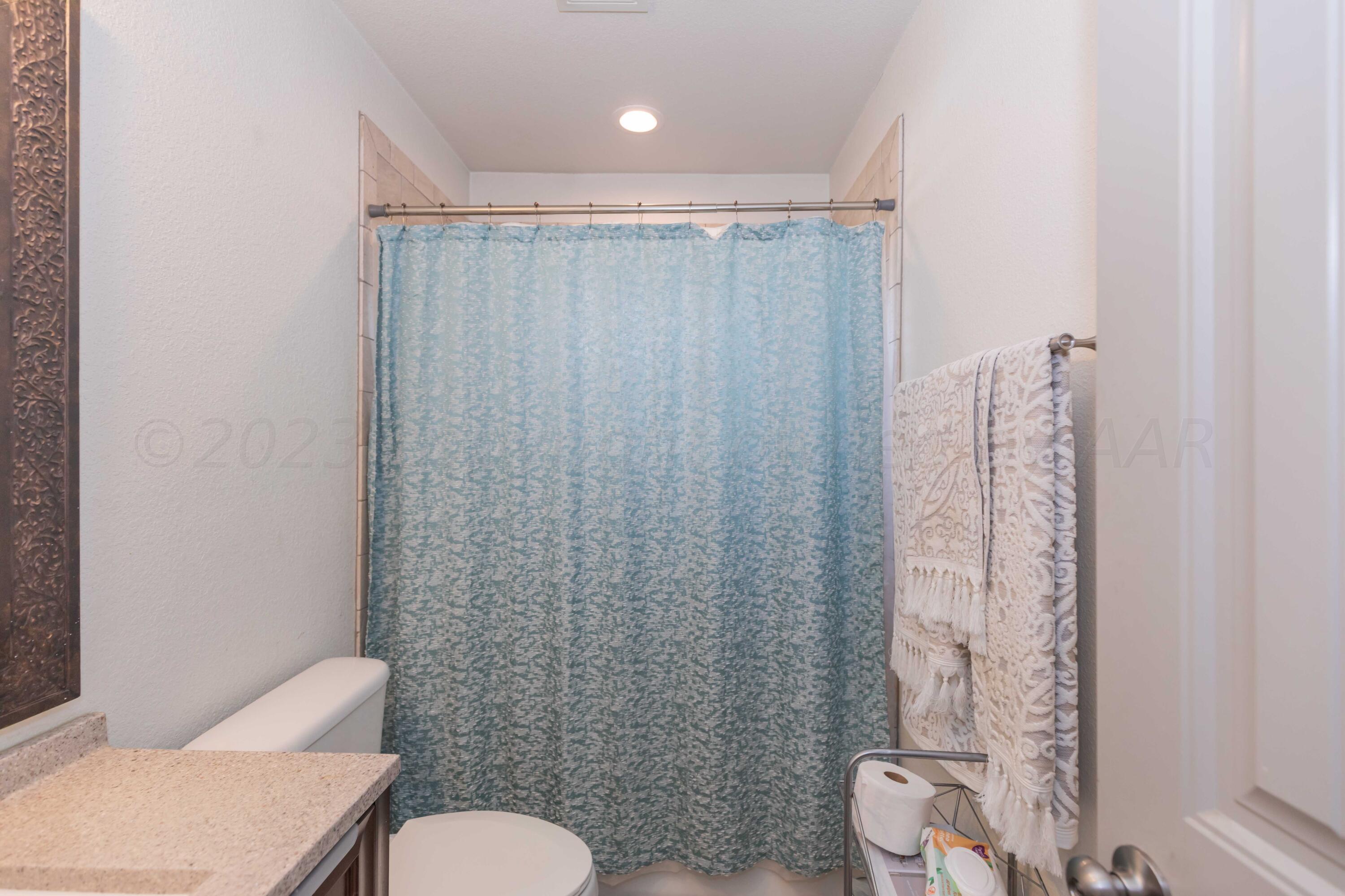 5107 Shield Drive Amarillo, TX 79110 - Photo 28 of 40 BATHROOM 2 VIEW 2