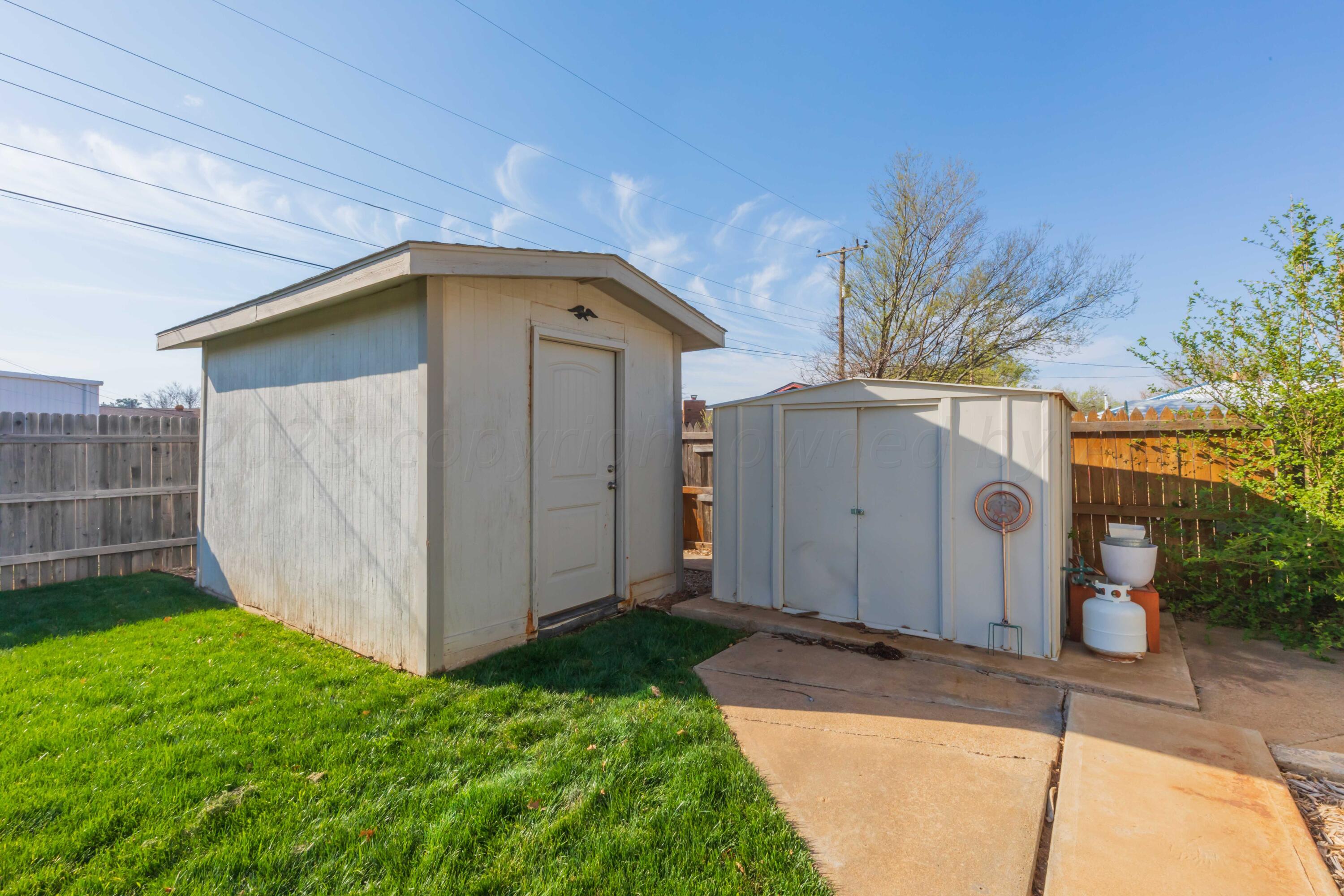 5107 Shield Drive Amarillo, TX 79110 - Photo 35 of 40 BACKYARD VIEW 1