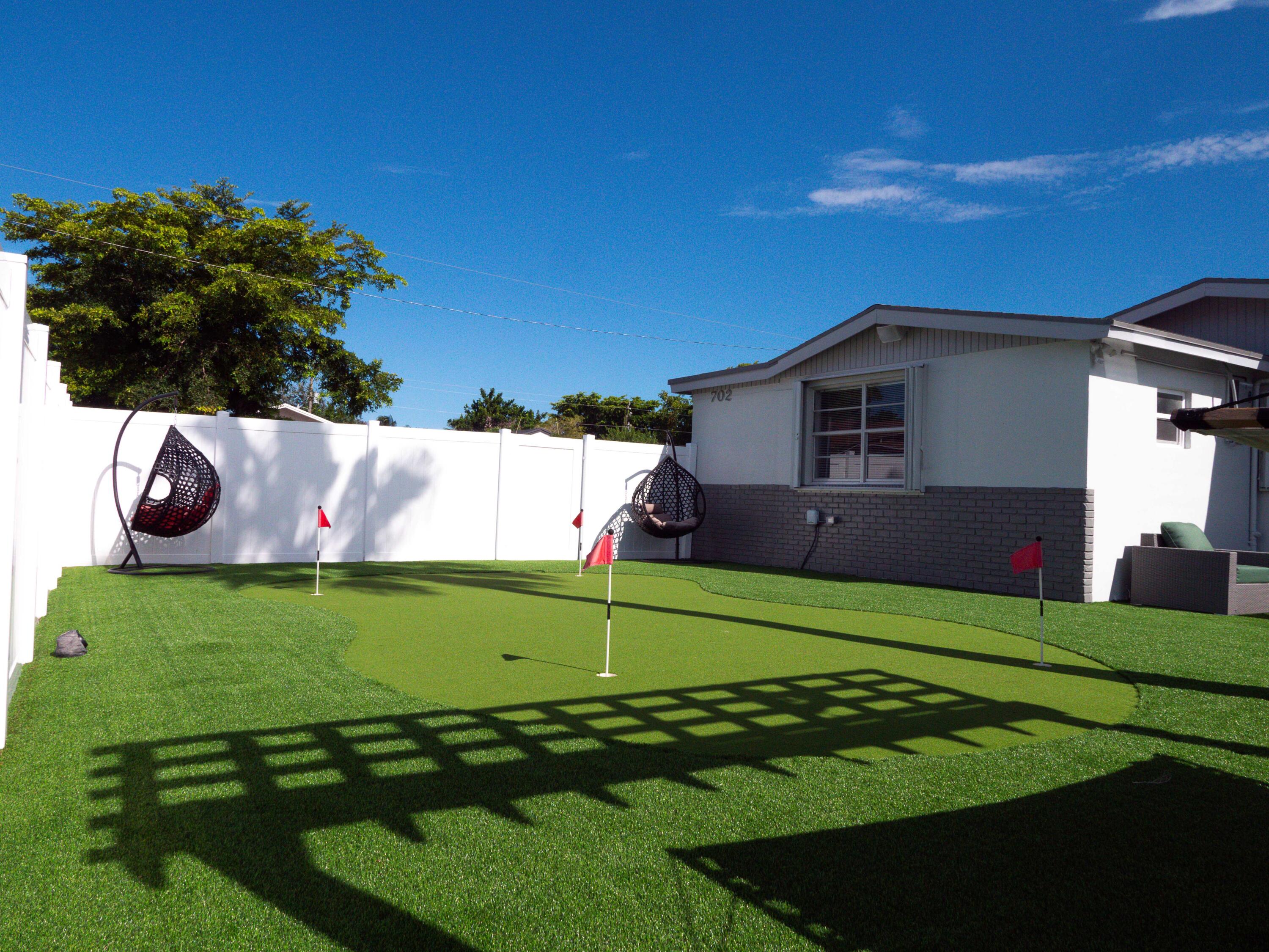 702 Southwest 1st Street Delray Beach, FL 33444 - Photo 29 of 32 Putt