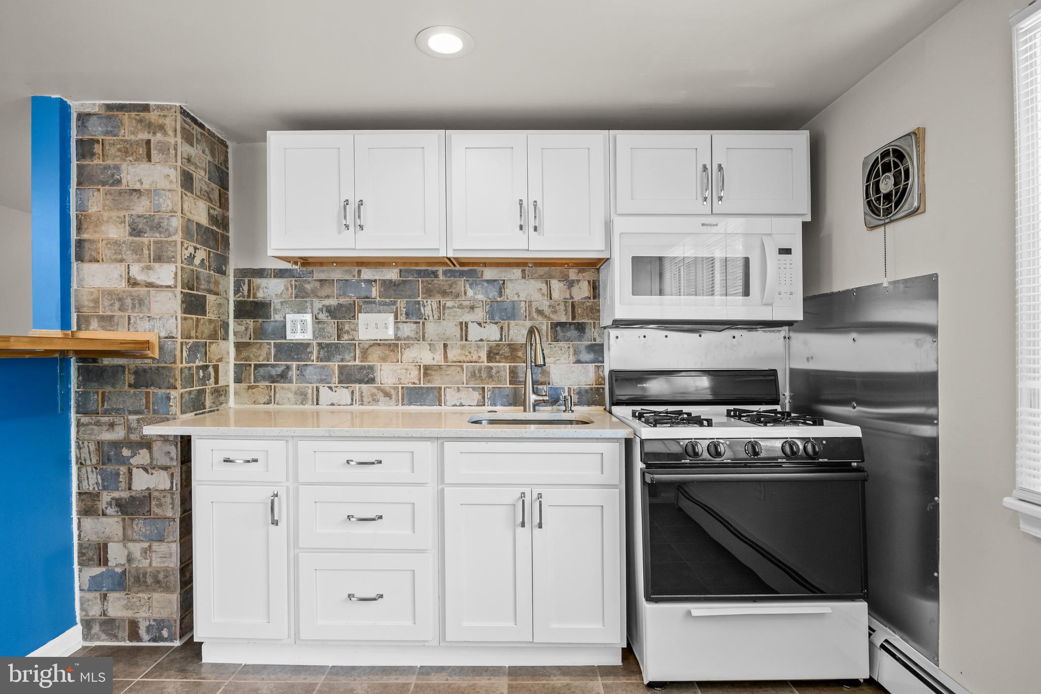 733 North Forklanding Road Maple Shade, NJ 08052 - Photo 12 of 21