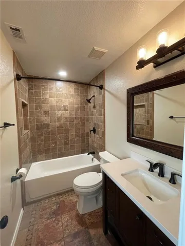 $1,950 | 102 Brentwood Drive, Leander, TX 78641