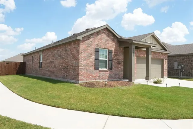 $2,300 | 13420 Hiskey Drive, Fort Worth, TX 76052