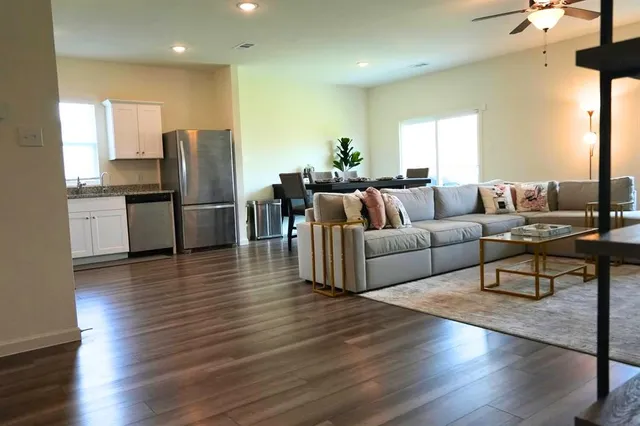 $2,300 | 13420 Hiskey Drive, Fort Worth, TX 76052