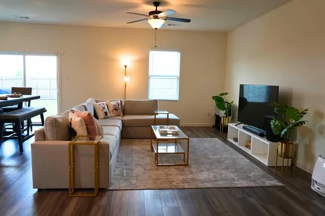 $2,300 | 13420 Hiskey Drive, Haslet, TX 76052