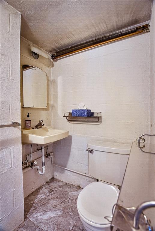 348 Vanadium Road Pittsburgh, PA 15243 - Photo 25 of 33 Gallery Image 25