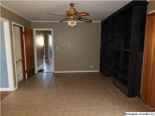 903 Barnisdale Road Birmingham, AL 35235 - Photo 5 of 20