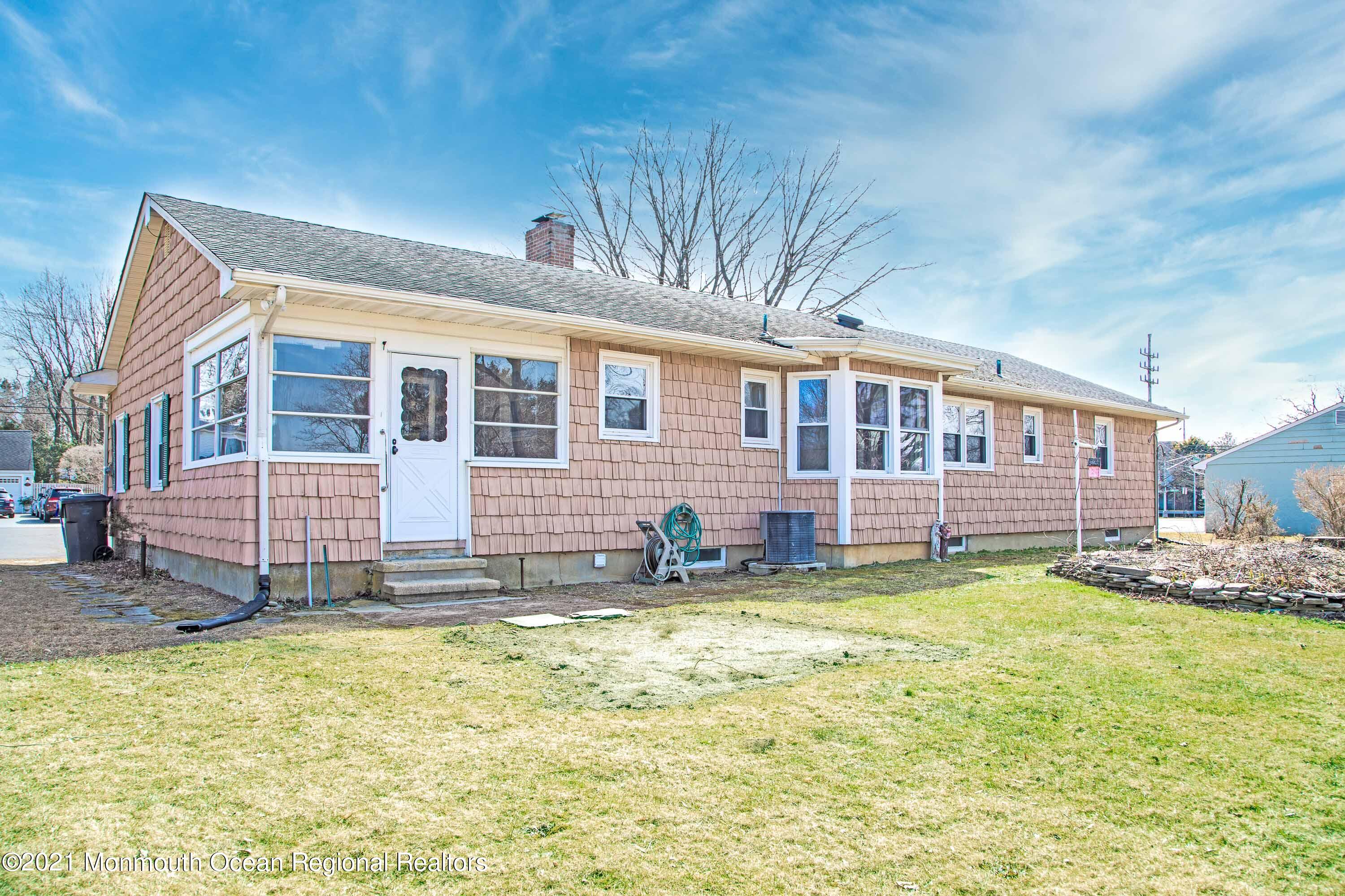 605 Thiele Road Brick, NJ 08724 - Photo 5 of 8 Back of Home