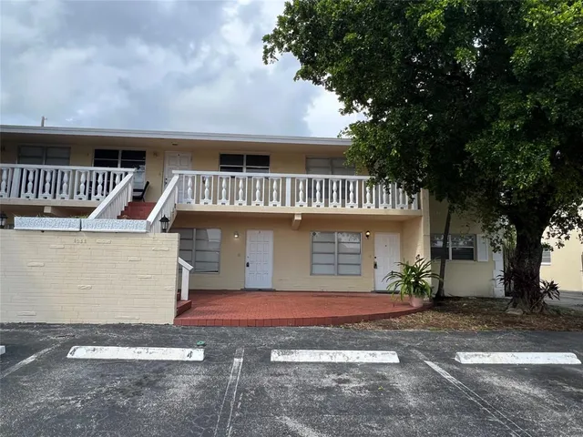$1,750 | 1033 Northwest 30th Court, Unit 3, Fort Lauderdale, FL 33311