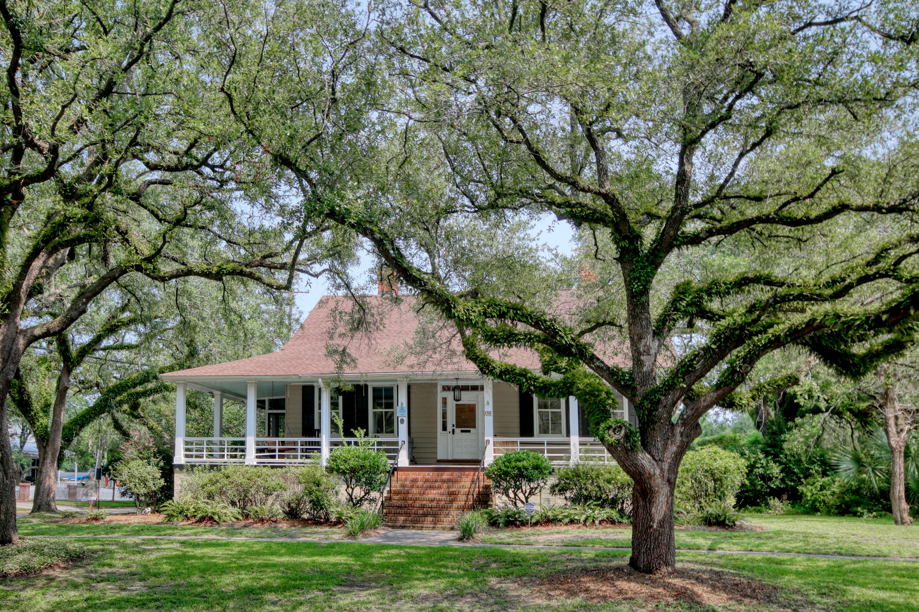132 St James Street Georgetown, SC 29440 - Photo 1 of 37