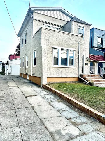 $829,000 | 137-49 231st Street | Laurelton