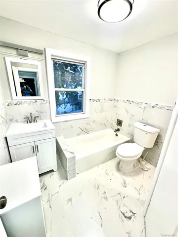 $829,000 | 137-49 231st Street | Laurelton