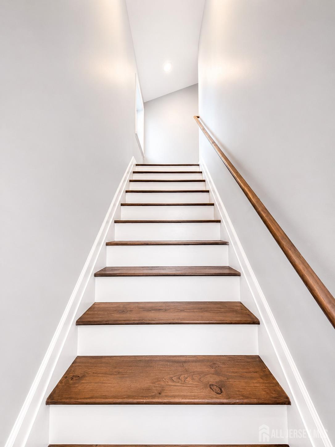 273 Oak Street, Unit 2 Perth Amboy, NJ 08861 - Photo 4 of 15