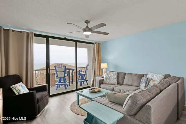 $2,000 | 901 South Lake Park Boulevard, Unit 304, Carolina Beach, NC 28428