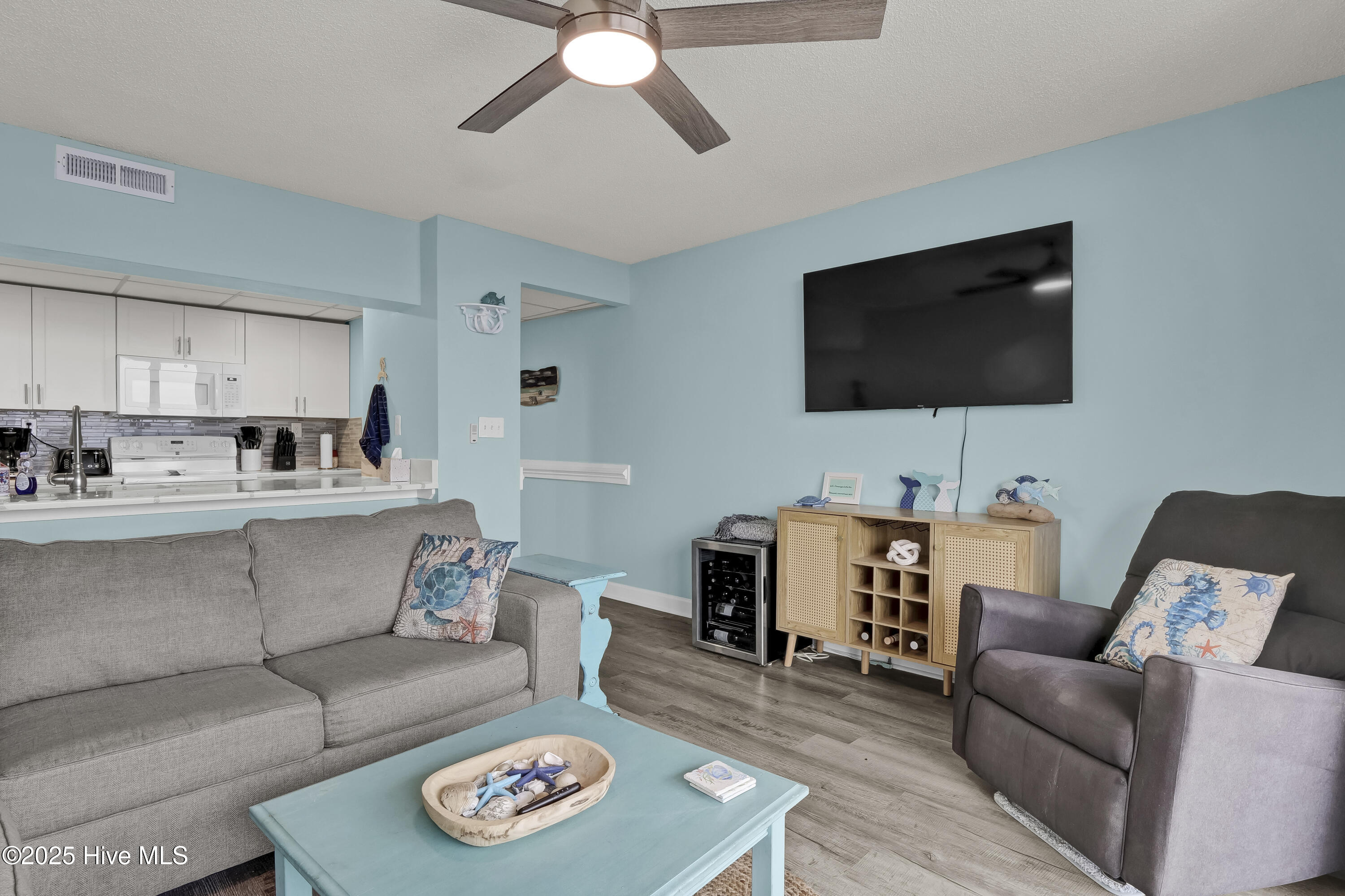 901 South Lake Park Boulevard, Unit 304 Carolina Beach, NC 28428 - Photo 5 of 24 P1944734