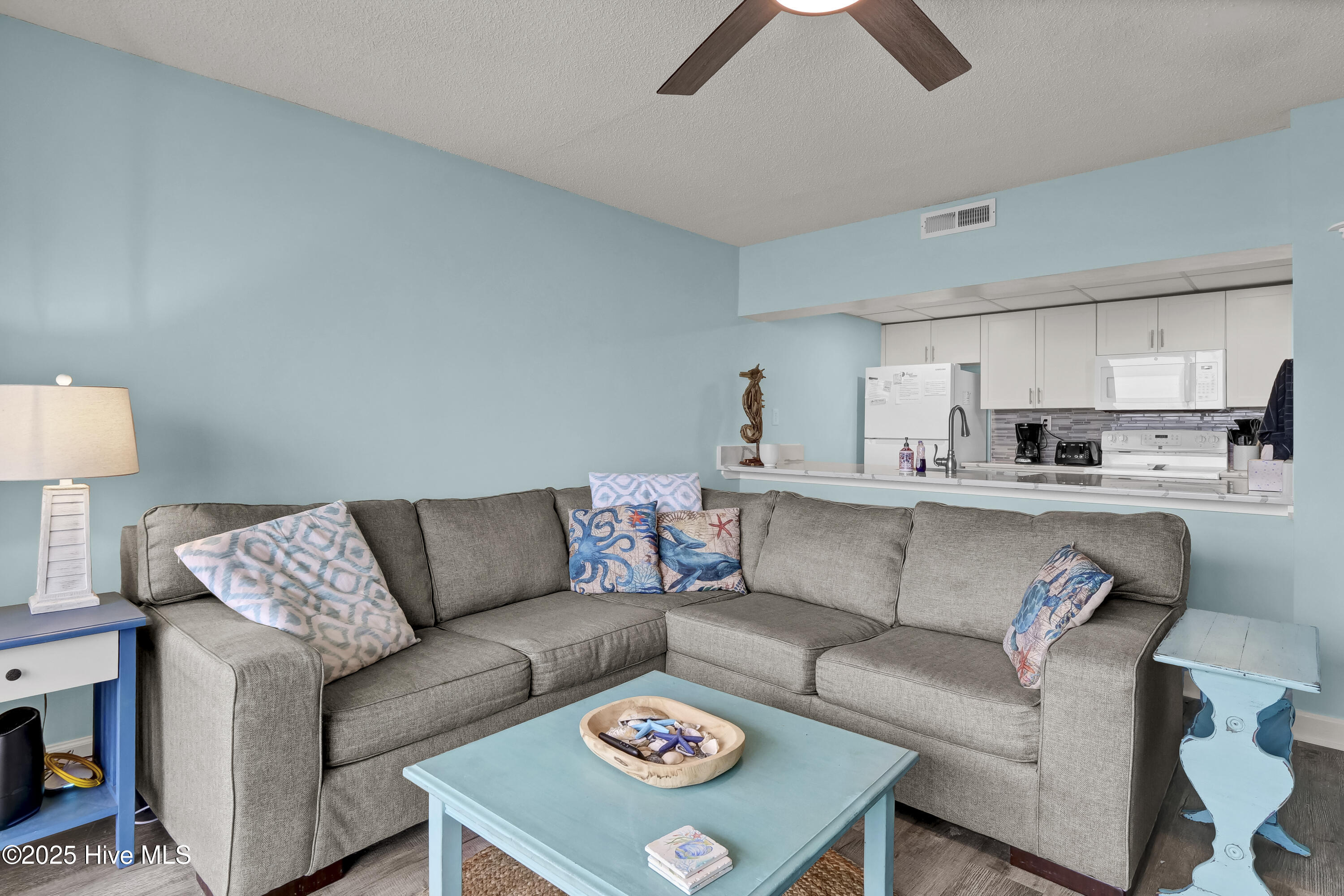 901 South Lake Park Boulevard, Unit 304 Carolina Beach, NC 28428 - Photo 6 of 24 P1944729