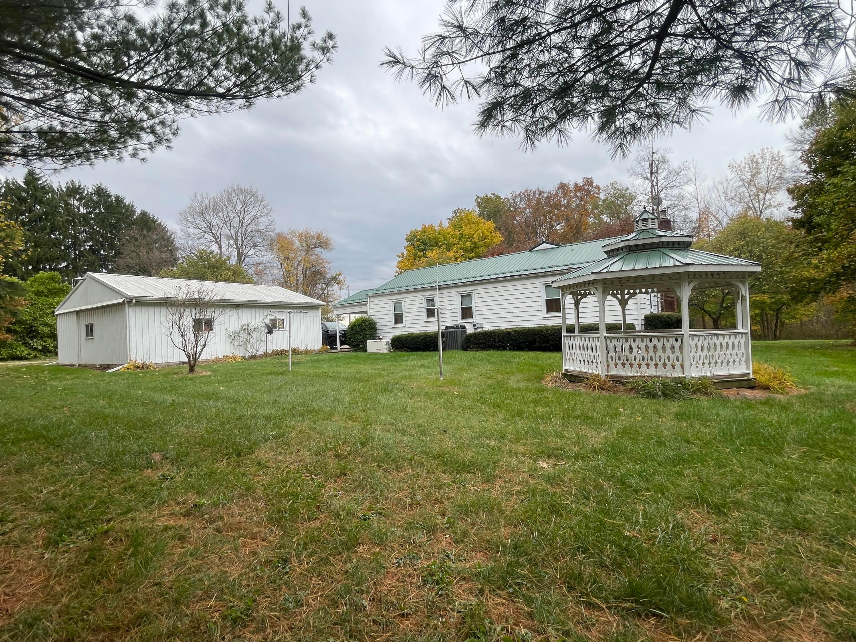 21899 Sycamore Road Gambier, OH 43022 - Photo 3 of 48 3