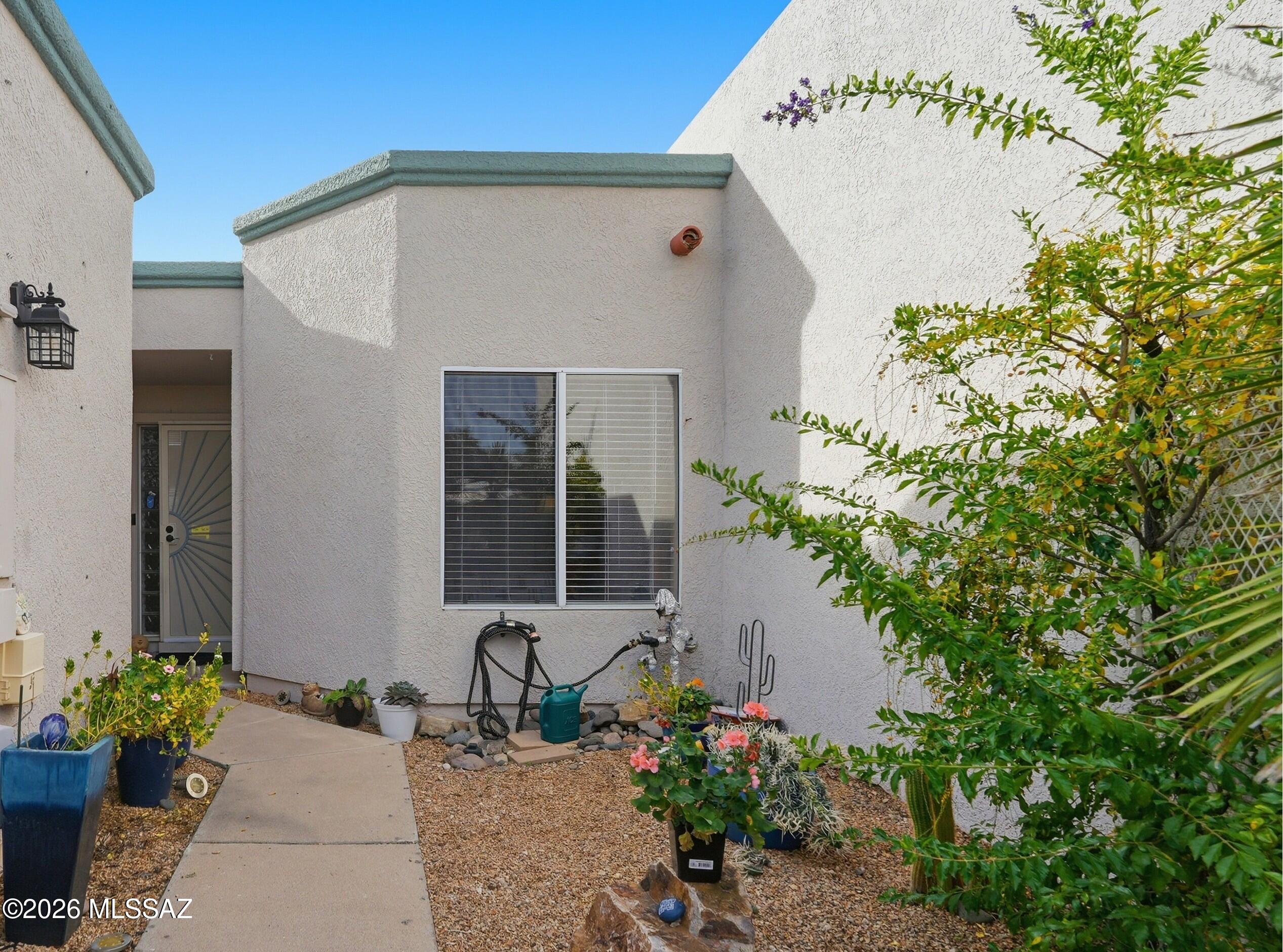 1632 North Rio Mayo Green Valley, AZ 85614 - Photo 3 of 26 Courtyard