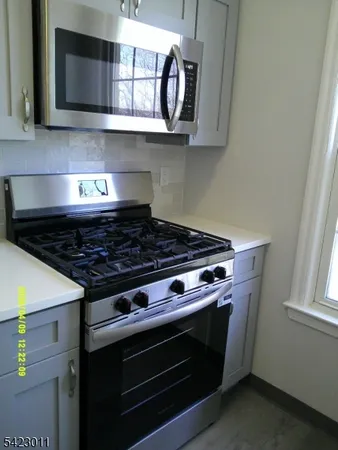 $1,900 | 7 Bashford Avenue, Unit 7B, Union, NJ 07083