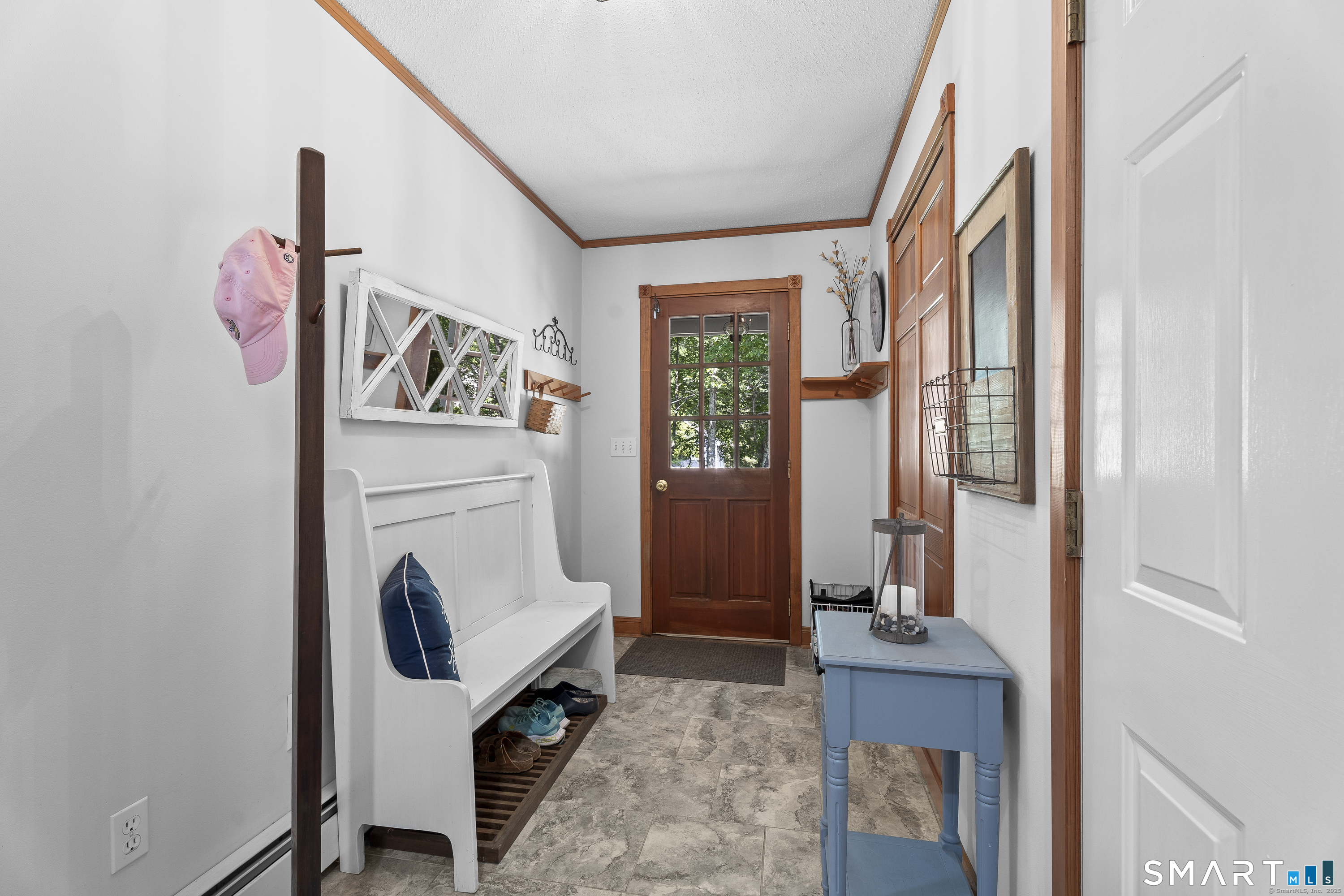 9 Rivendell Road Marlborough, CT 06447 - Photo 13 of 40 Half bath near the family and friends entrance.