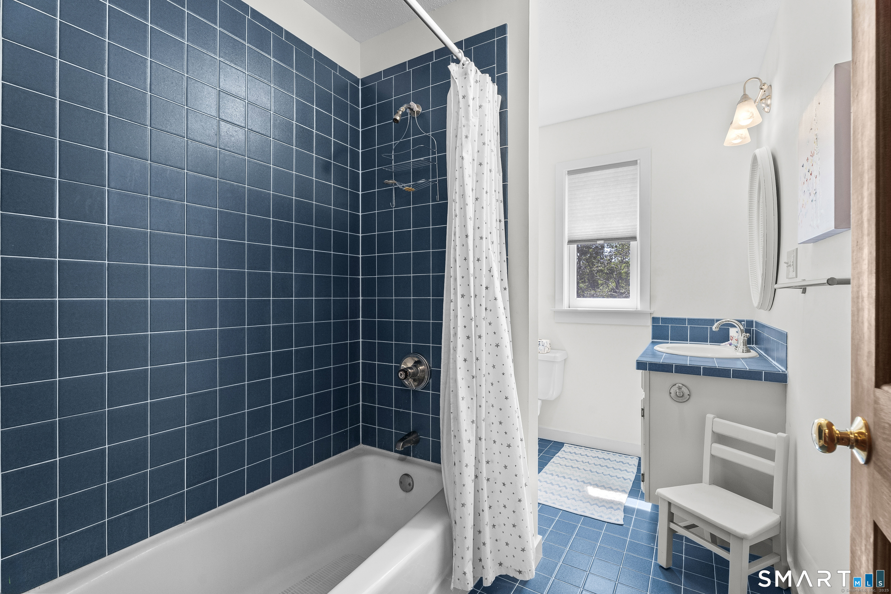 9 Rivendell Road Marlborough, CT 06447 - Photo 26 of 40 Family bath.