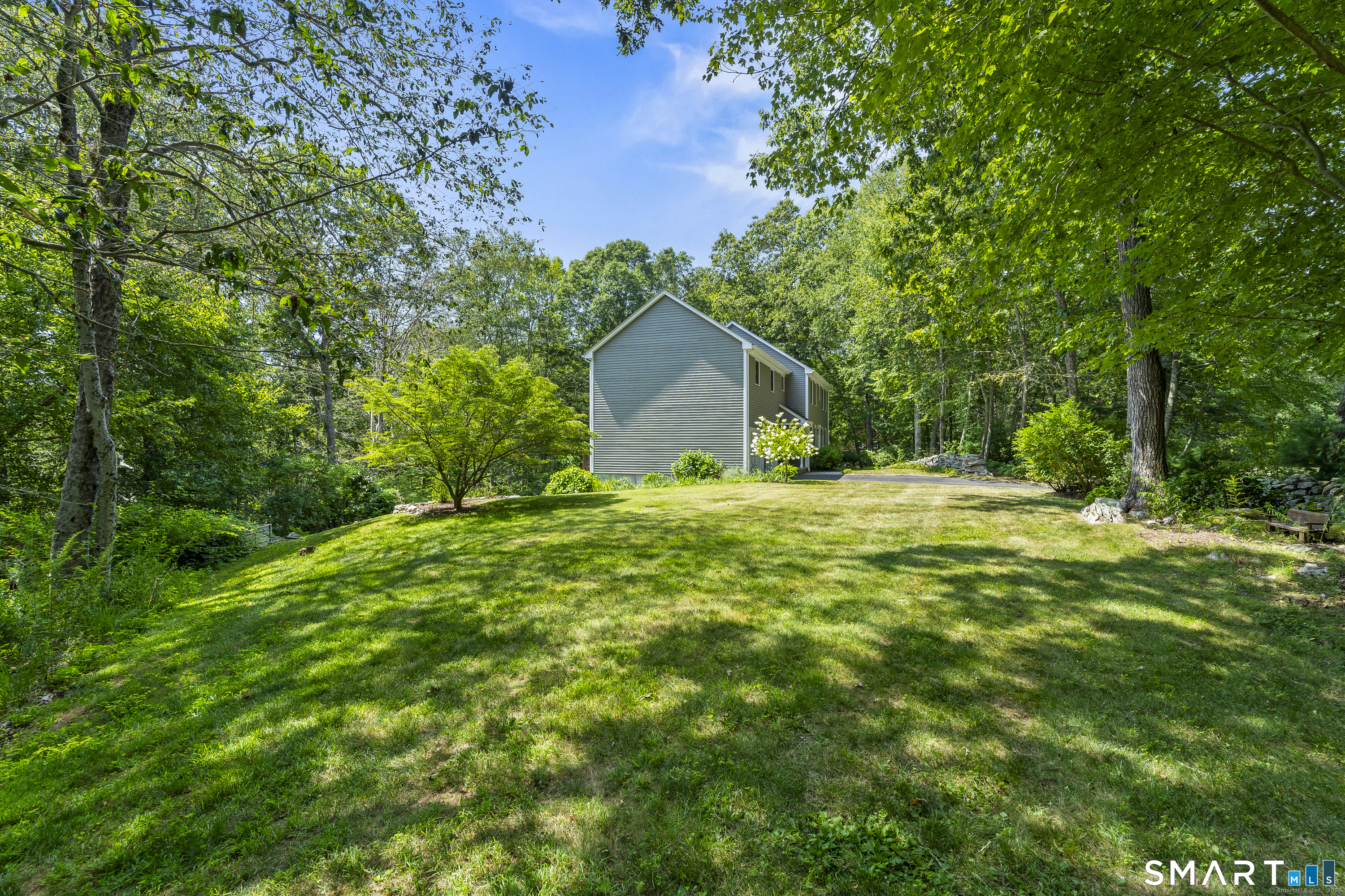 9 Rivendell Road Marlborough, CT 06447 - Photo 36 of 40 Large side yard.