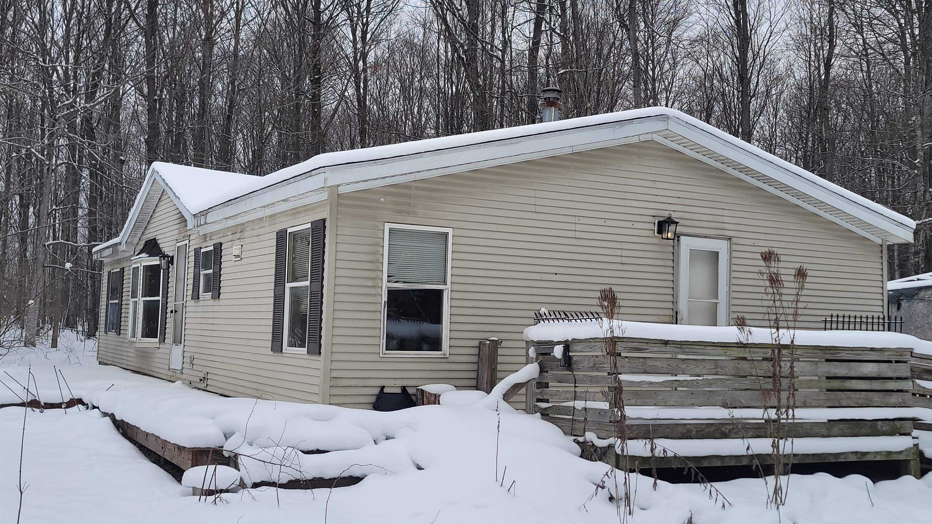20527 Fewins Road Interlochen, MI 49643 - Photo 2 of 26 Gallery Image 2