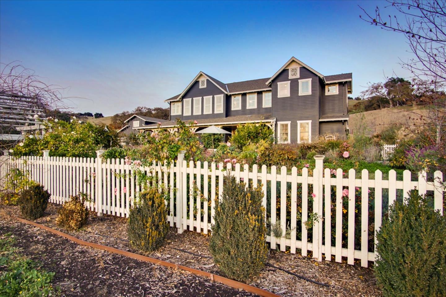 7670 Crews Road Gilroy, CA 95020 - Photo 2 of 100