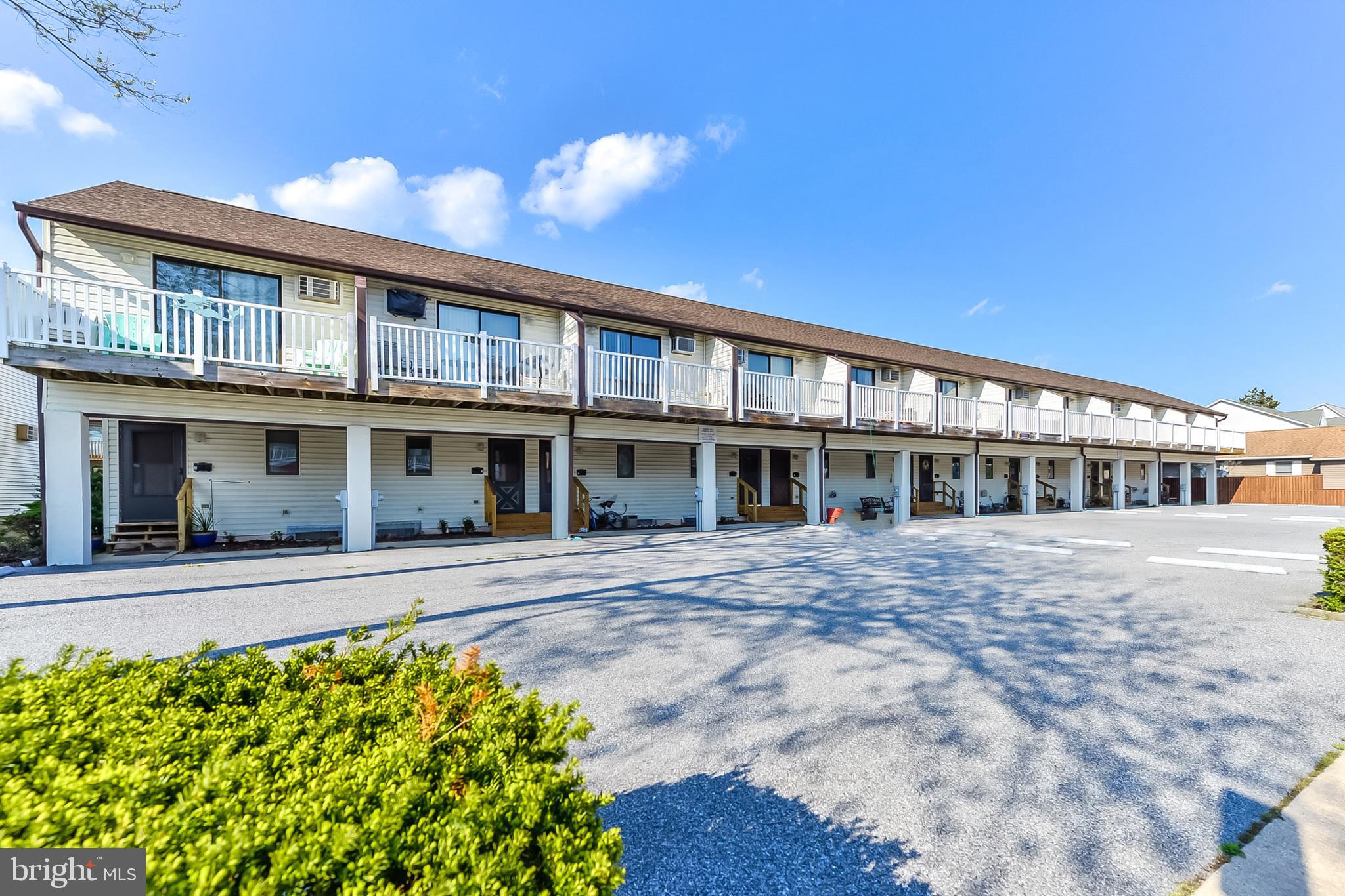 616 Salt Spray Road Ocean City, MD 21842 - Photo 2 of 30 2-LEVEL WATER FRONT CONDO