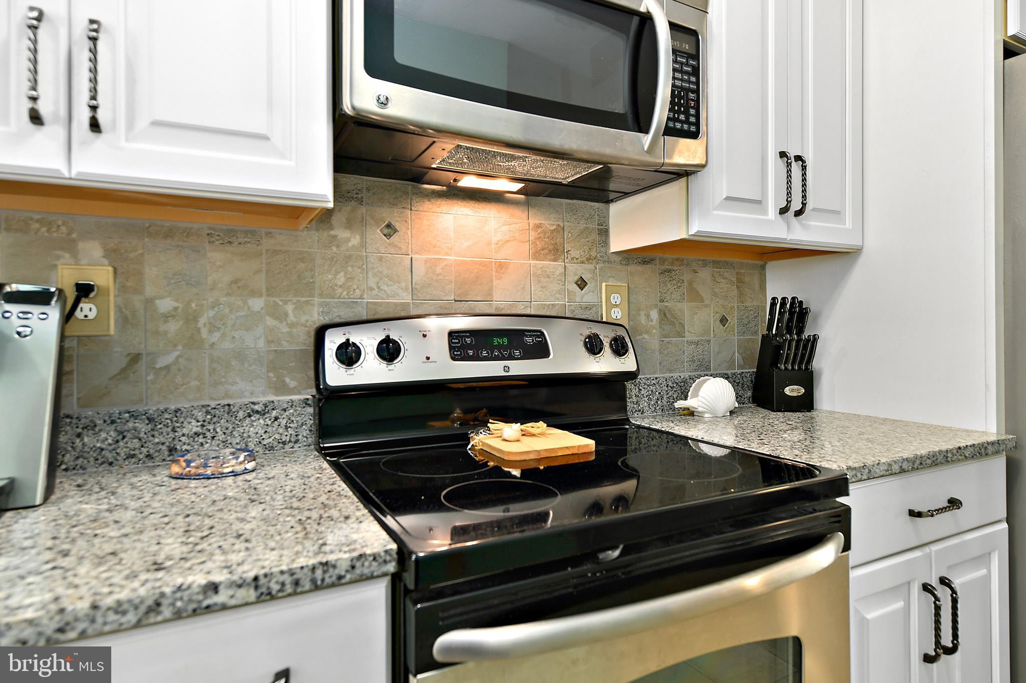 616 Salt Spray Road Ocean City, MD 21842 - Photo 21 of 30 STAINLESS STEEL APPLIANCES