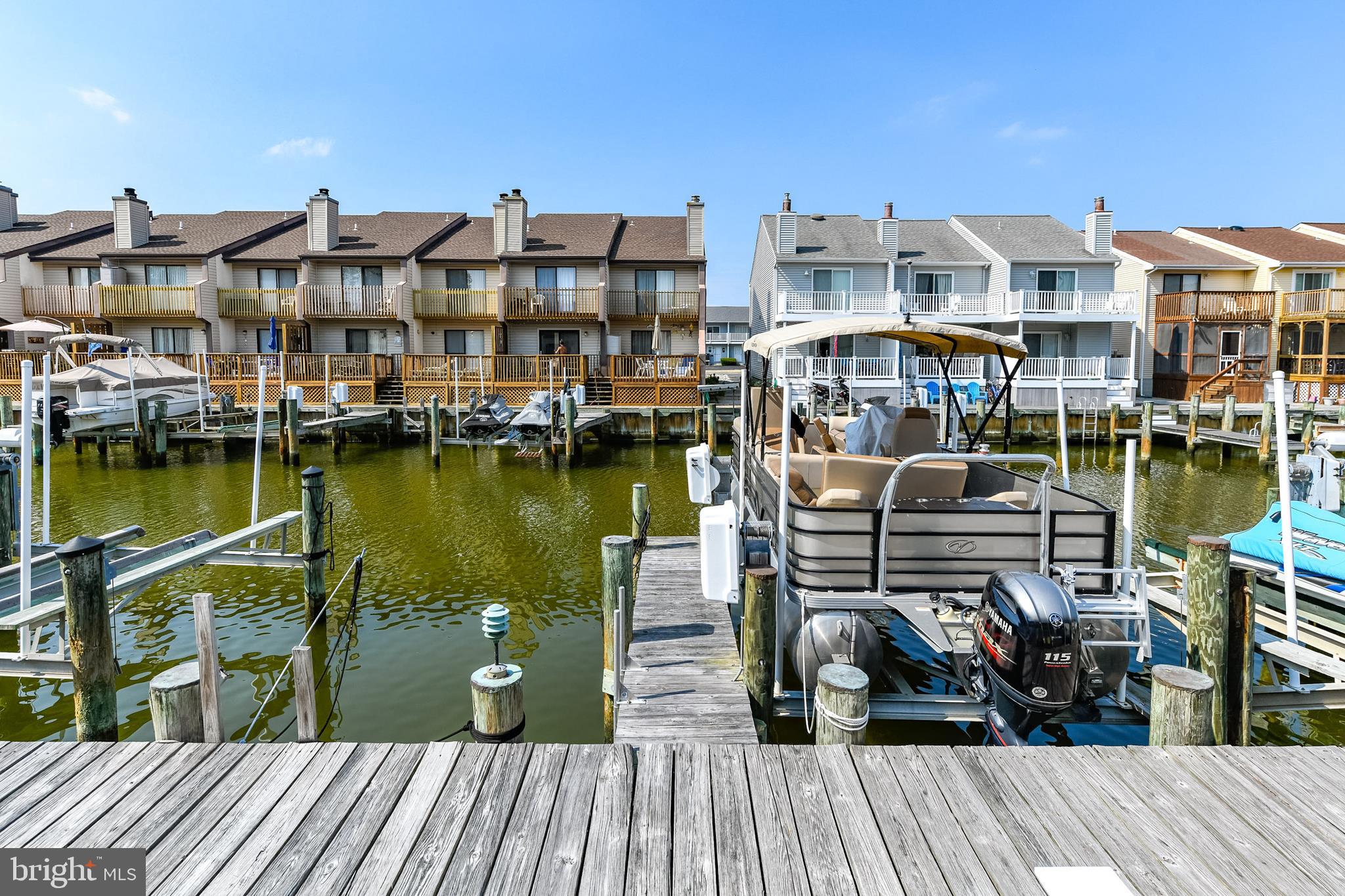 616 Salt Spray Road Ocean City, MD 21842 - Photo 4 of 30 8,000 LB POWER BOAT LIFT