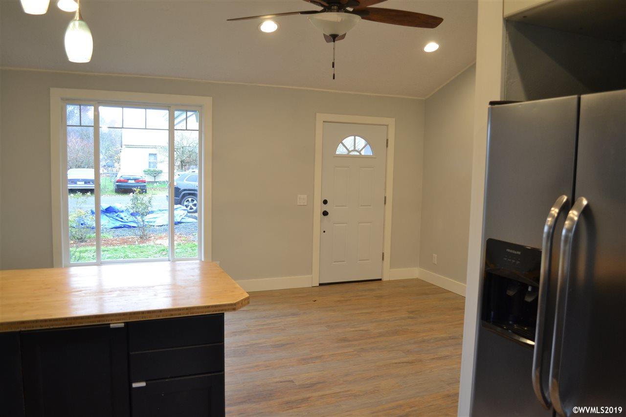 360 I Street Independence, OR 97351 - Photo 7 of 18 Gallery Image 7