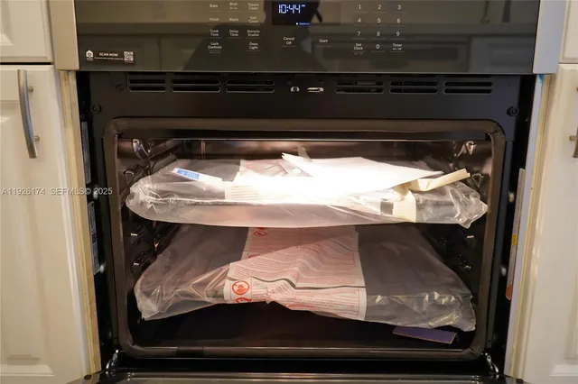 $2,000,000 | 848 Brickell Key Drive, Unit 306, Miami, FL 33131