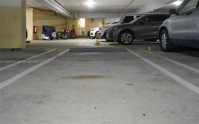 $2,000,000 | 848 Brickell Key Drive, Unit 306, Miami, FL 33131