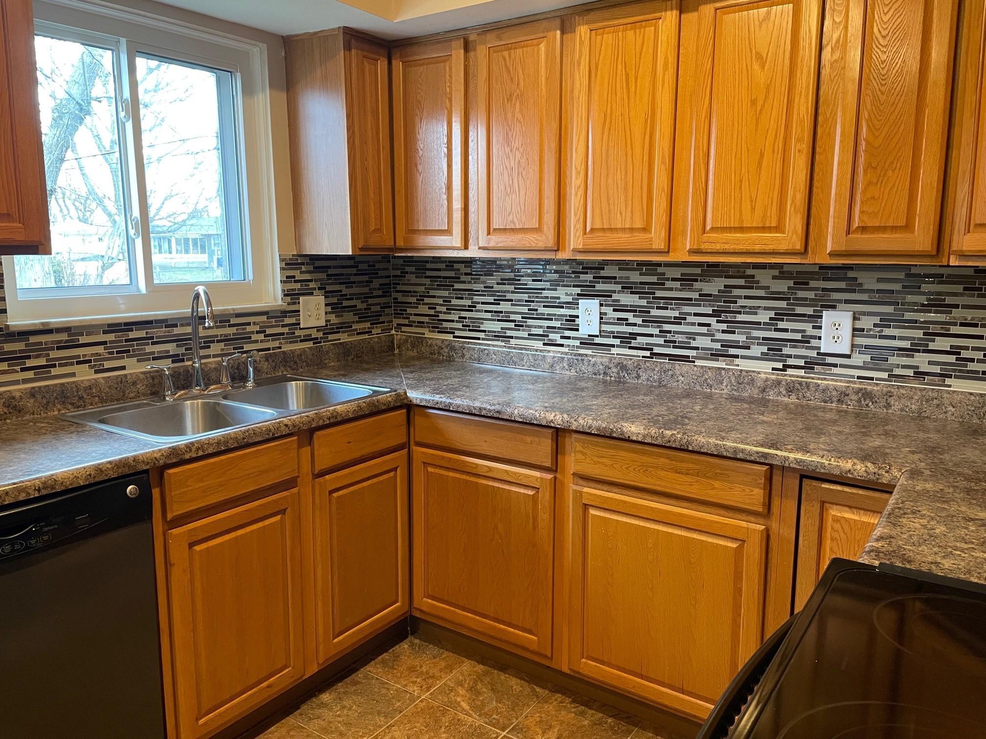 4072 Hickman Road Columbus, OH 43224 - Photo 4 of 16 Gallery Image 4