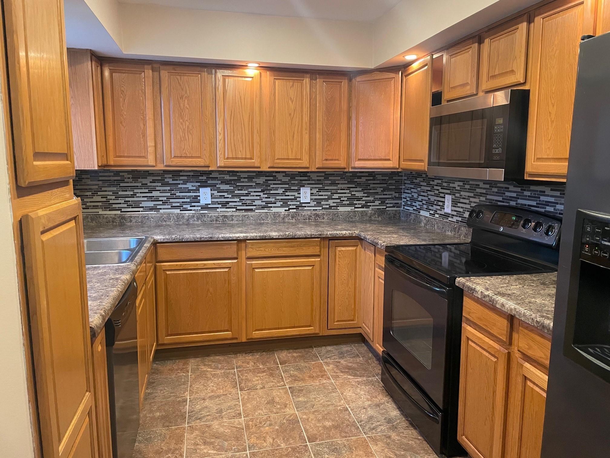 4072 Hickman Road Columbus, OH 43224 - Photo 5 of 16 Gallery Image 5