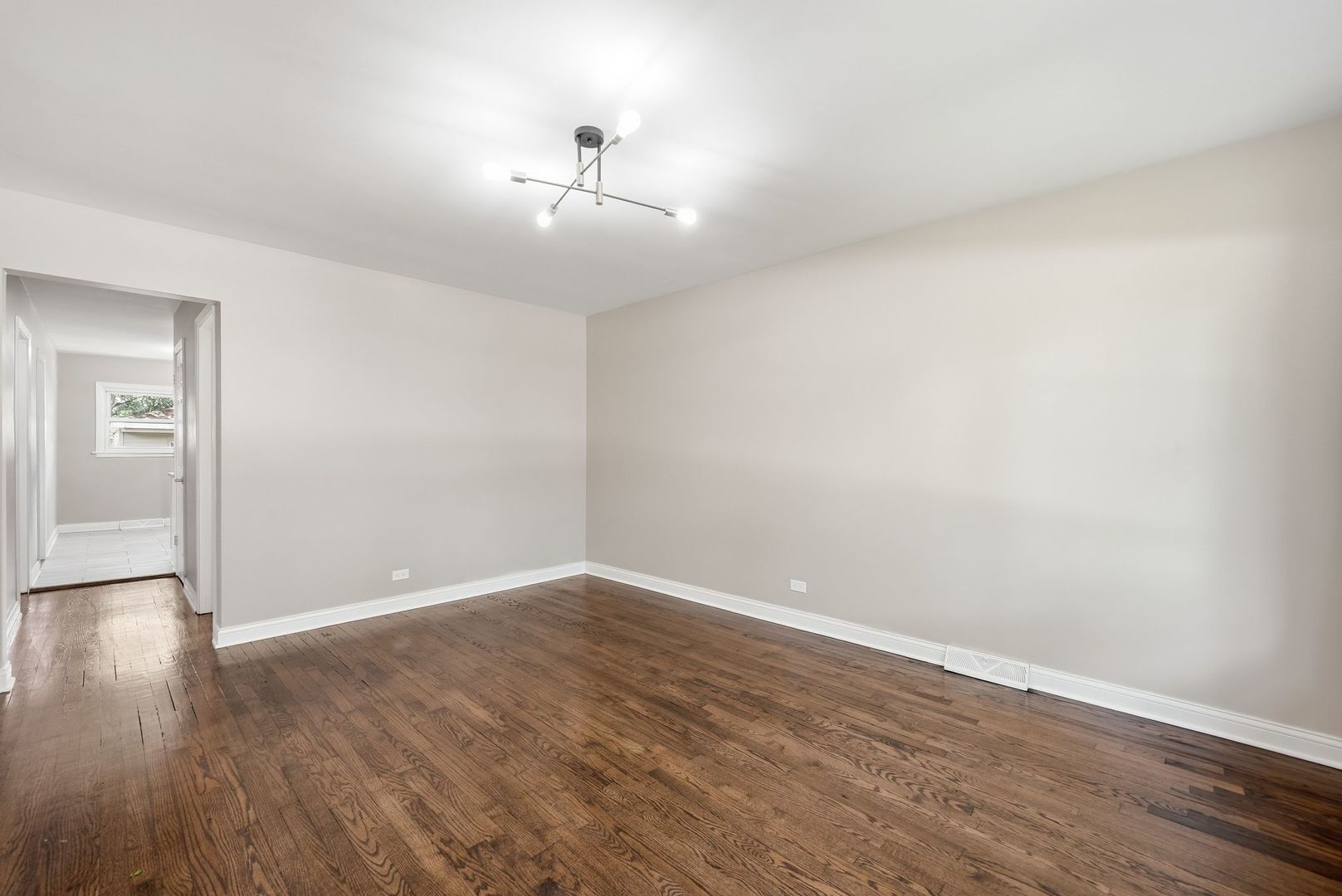 532 Clayton Road Hillside, IL 60162 - Photo 10 of 36