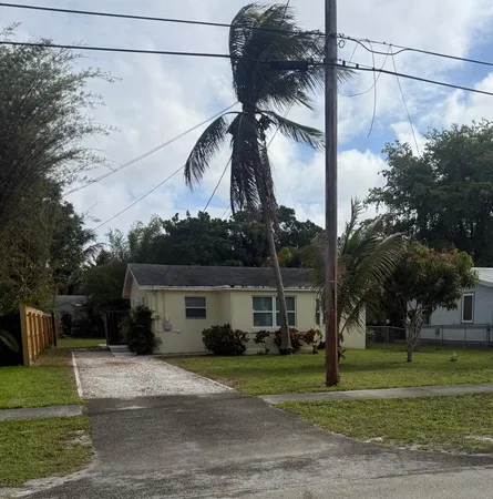 $397,000 | 4596 Old Military Trail, Schall Circle, FL 33417