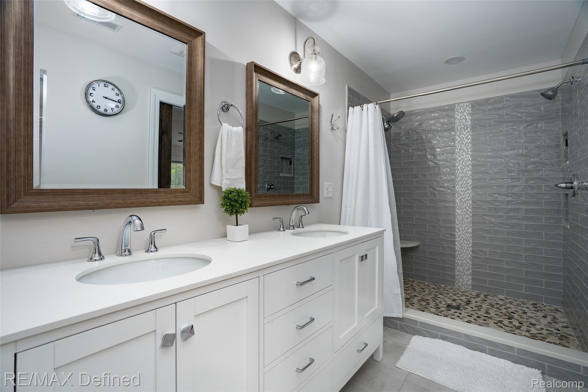 840 Cobblestone Drive Rochester, MI 48309 - Photo 23 of 50 840-Cobblestone-Dr-24.jpg