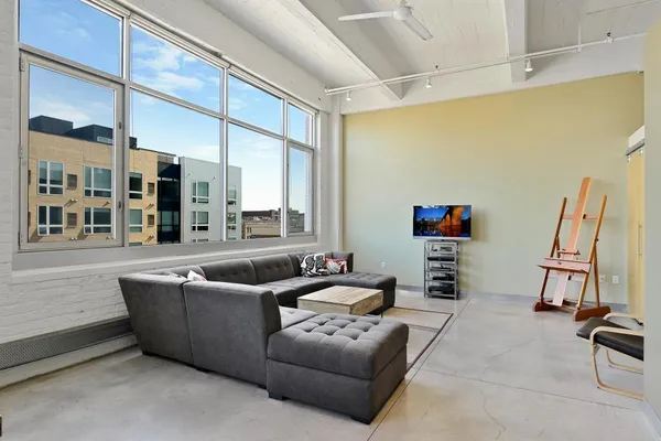 $3,295 | 700 North Washington Avenue, Unit 514, Minneapolis, MN 55401