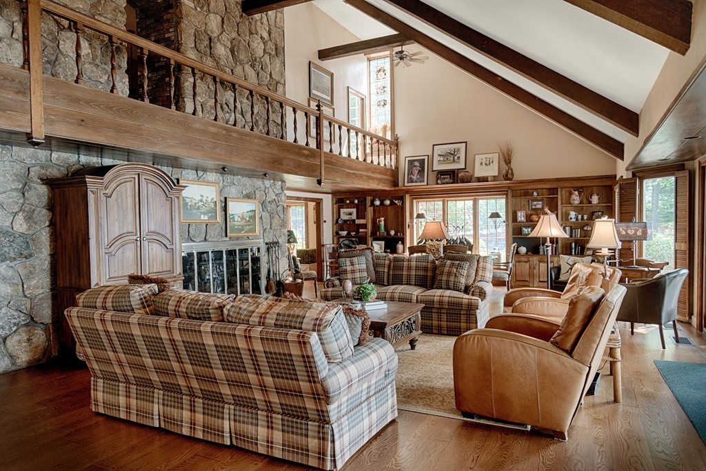 161 Gilmore Road Wrentham, MA 02093 - Photo 2 of 26 Gallery Image 2