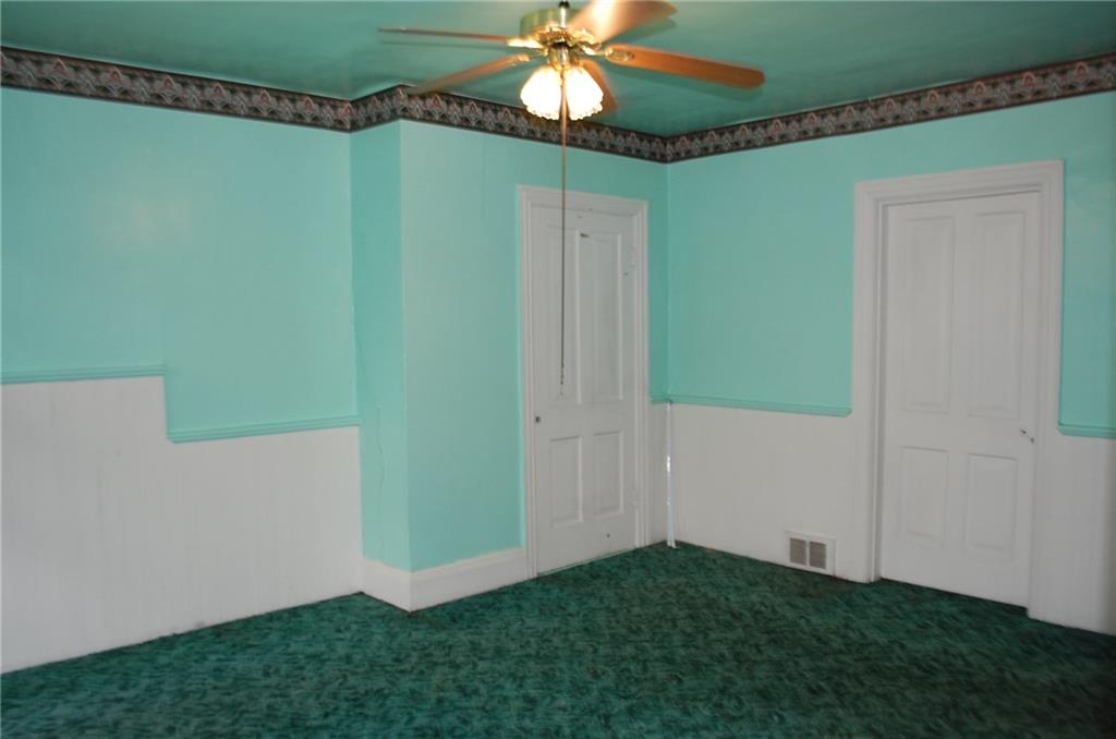 46 Solar Street Pittsburgh, PA 15212 - Photo 11 of 25 Bedroom With Ceiling Fan & Closet