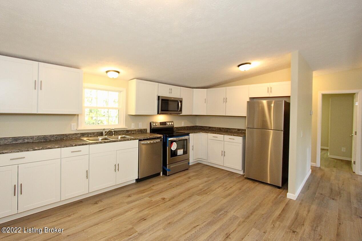2822 Beech Grove Road Shepherdsville, KY 40165 - Photo 10 of 35 All Photos - 1 of 1 (8)