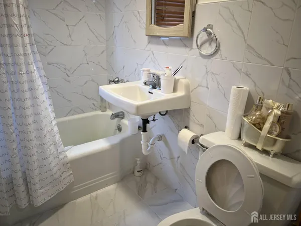 $3,550 | 30 Cypress Street, Carteret, NJ 07008