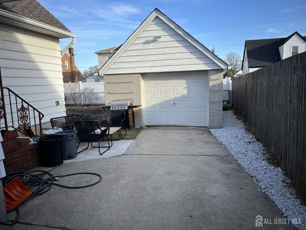 $3,550 | 30 Cypress Street, Carteret, NJ 07008
