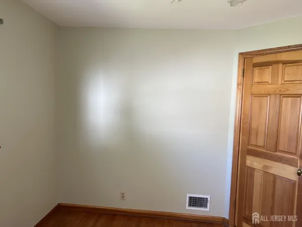 $3,550 | 30 Cypress Street, Carteret, NJ 07008