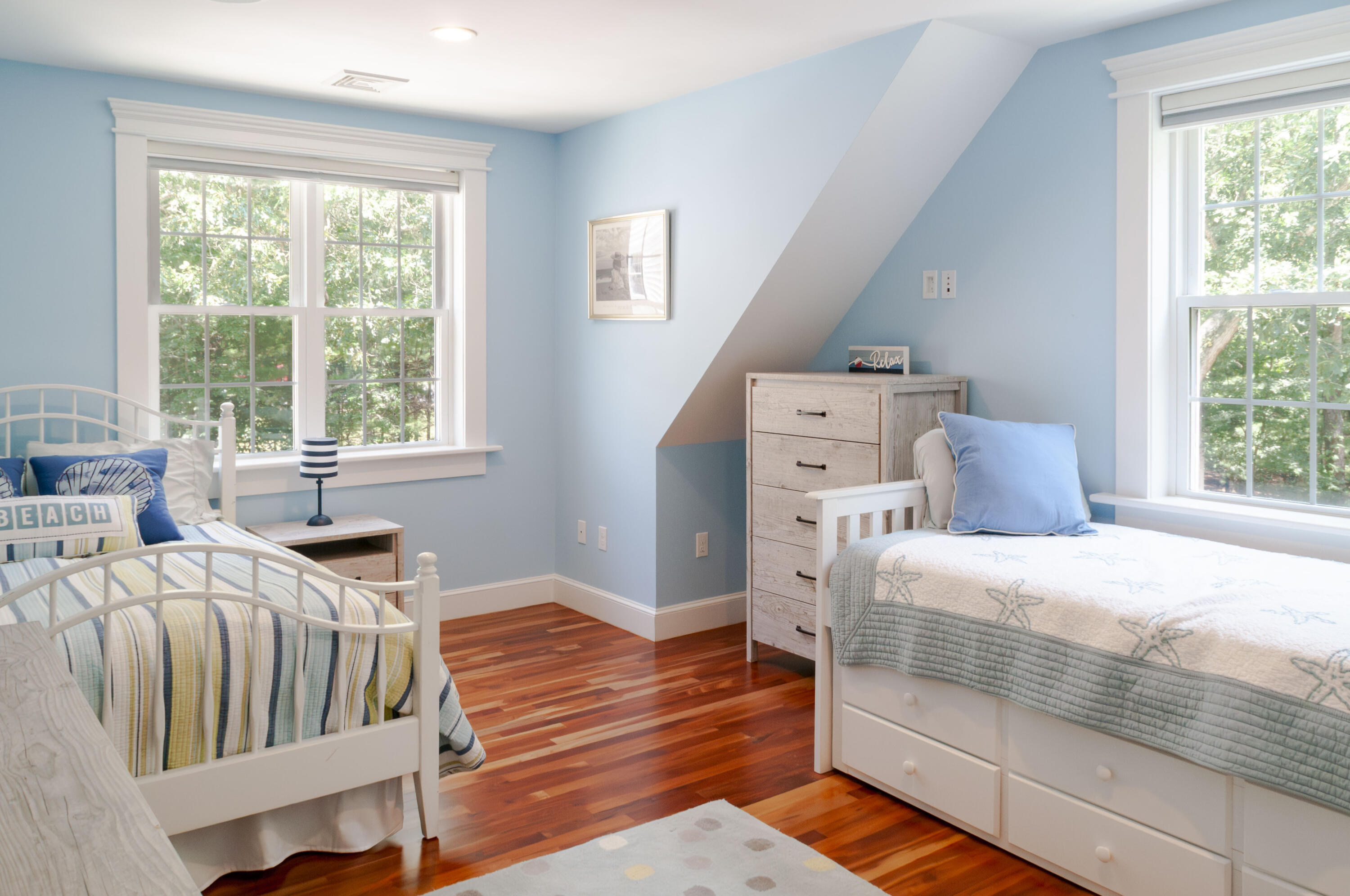 1774 South County Road Osterville, MA 02655 - Photo 54 of 75 a bedroom with two beds and a large window