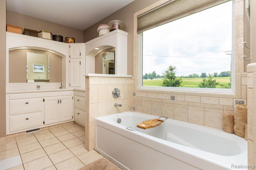 3549 Reamer Road Lapeer, MI 48446 - Photo 21 of 69